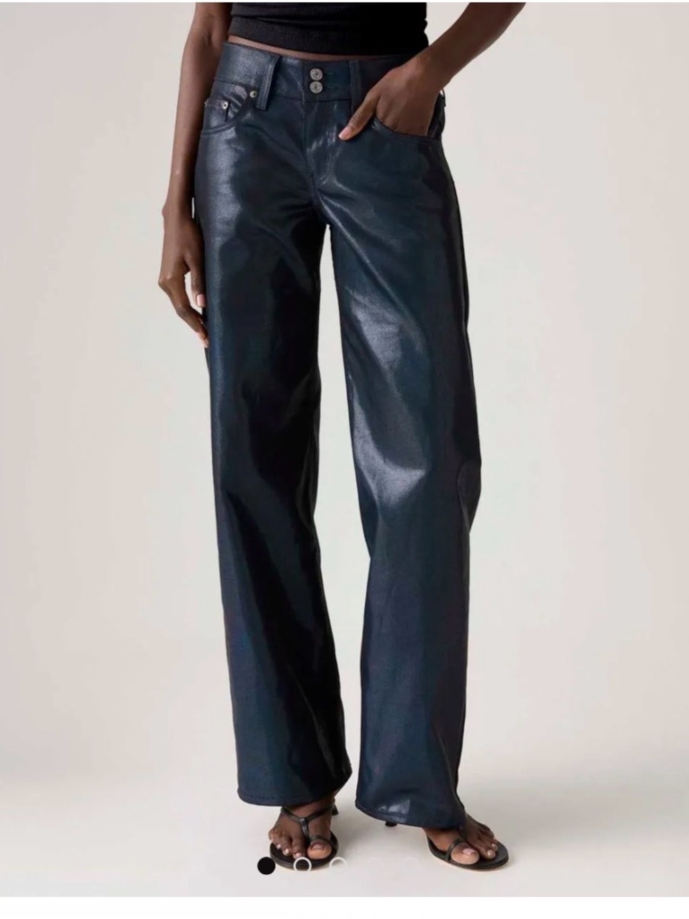 Levi's Women's Superlow Loose Jeans in the "Luminous Night" colorway Size 26x32